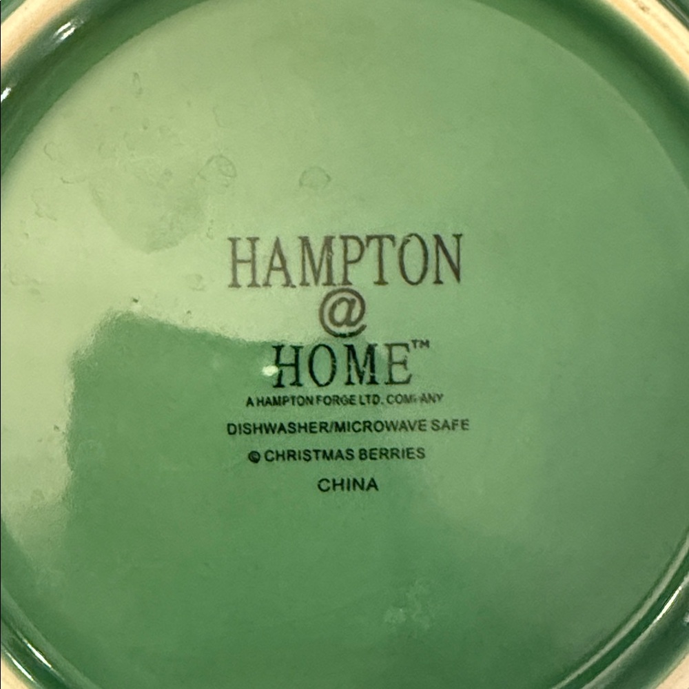 Christmas Berries HAMTON @ HOME. 12 Rimmed Soup Bowls. $10.00 EACH - Picture 6 of 6